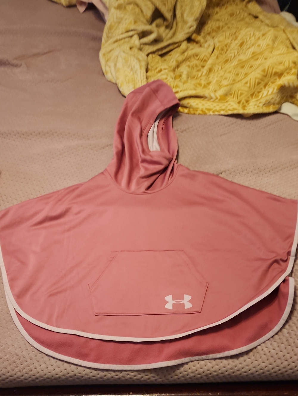 Under Armour Girls' Dusty Rose Hooded Poncho